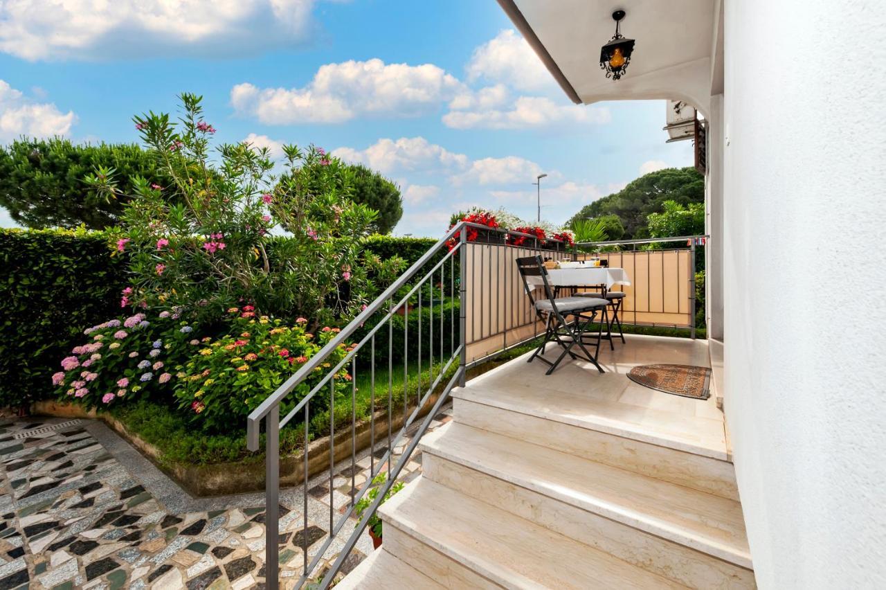 Apartments Sandra Rovinj Exterior photo