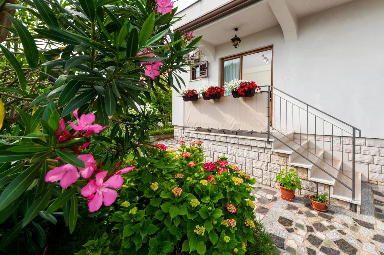 Apartments Sandra Rovinj Exterior photo