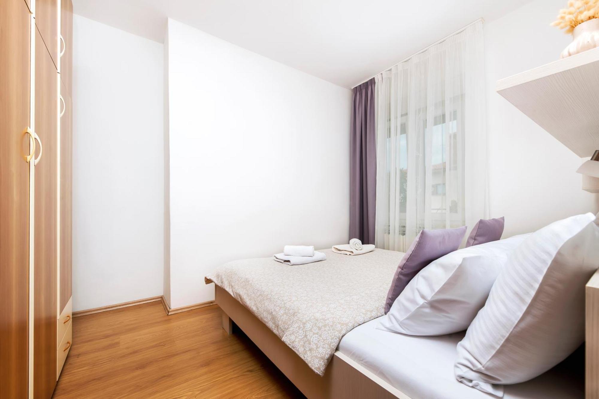 Apartments Sandra Rovinj Exterior photo