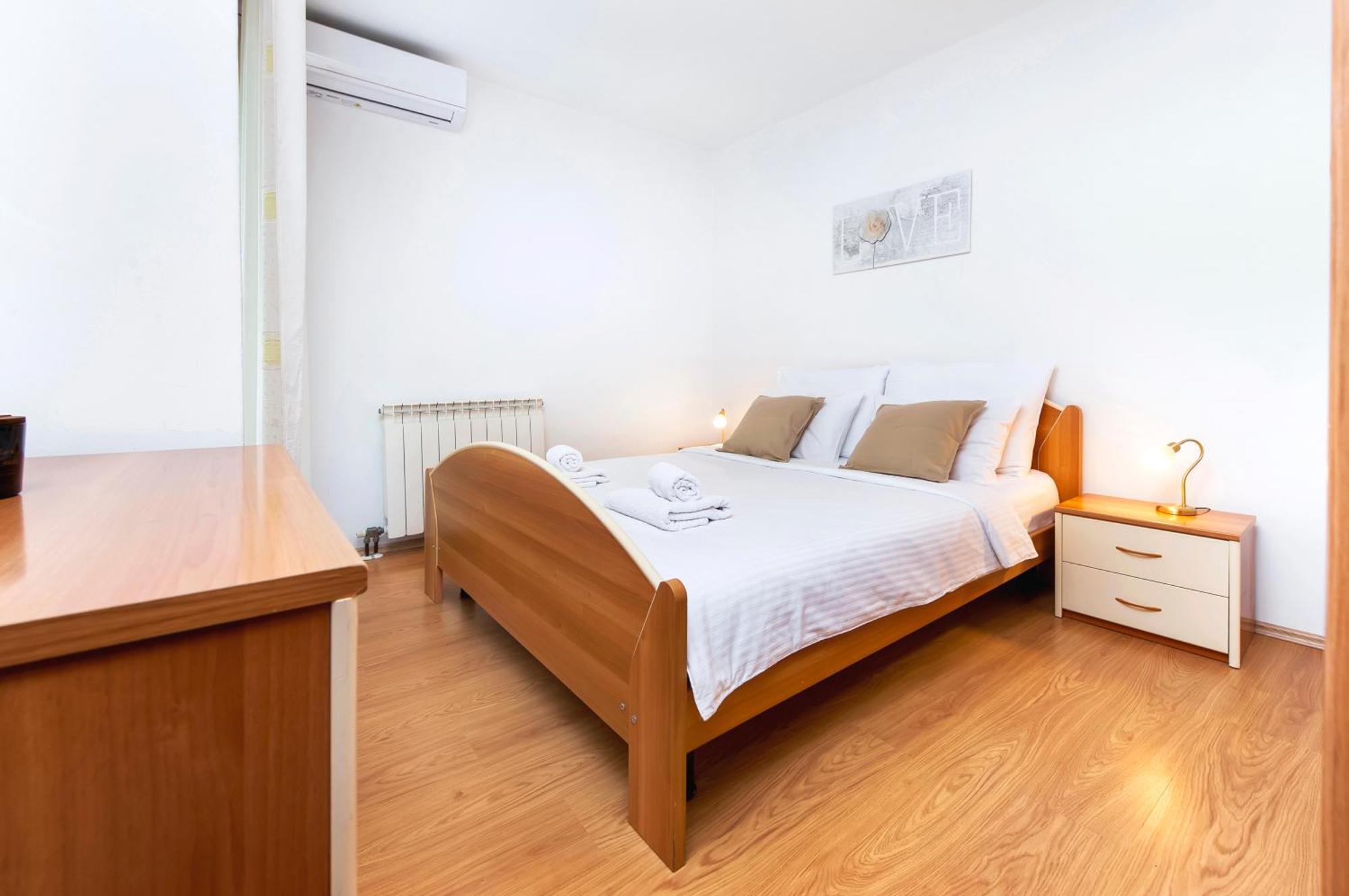 Apartments Sandra Rovinj Exterior photo