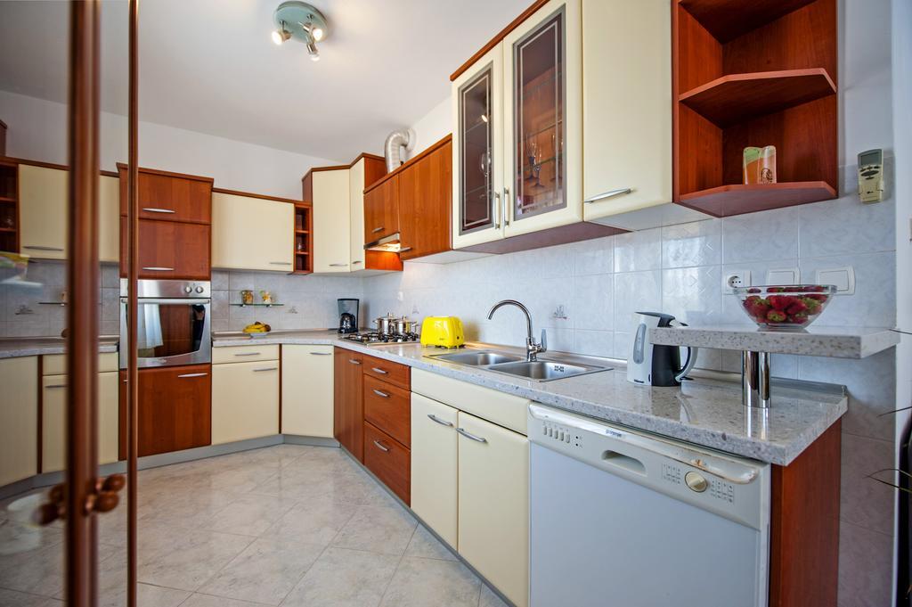 Apartments Sandra Rovinj Exterior photo